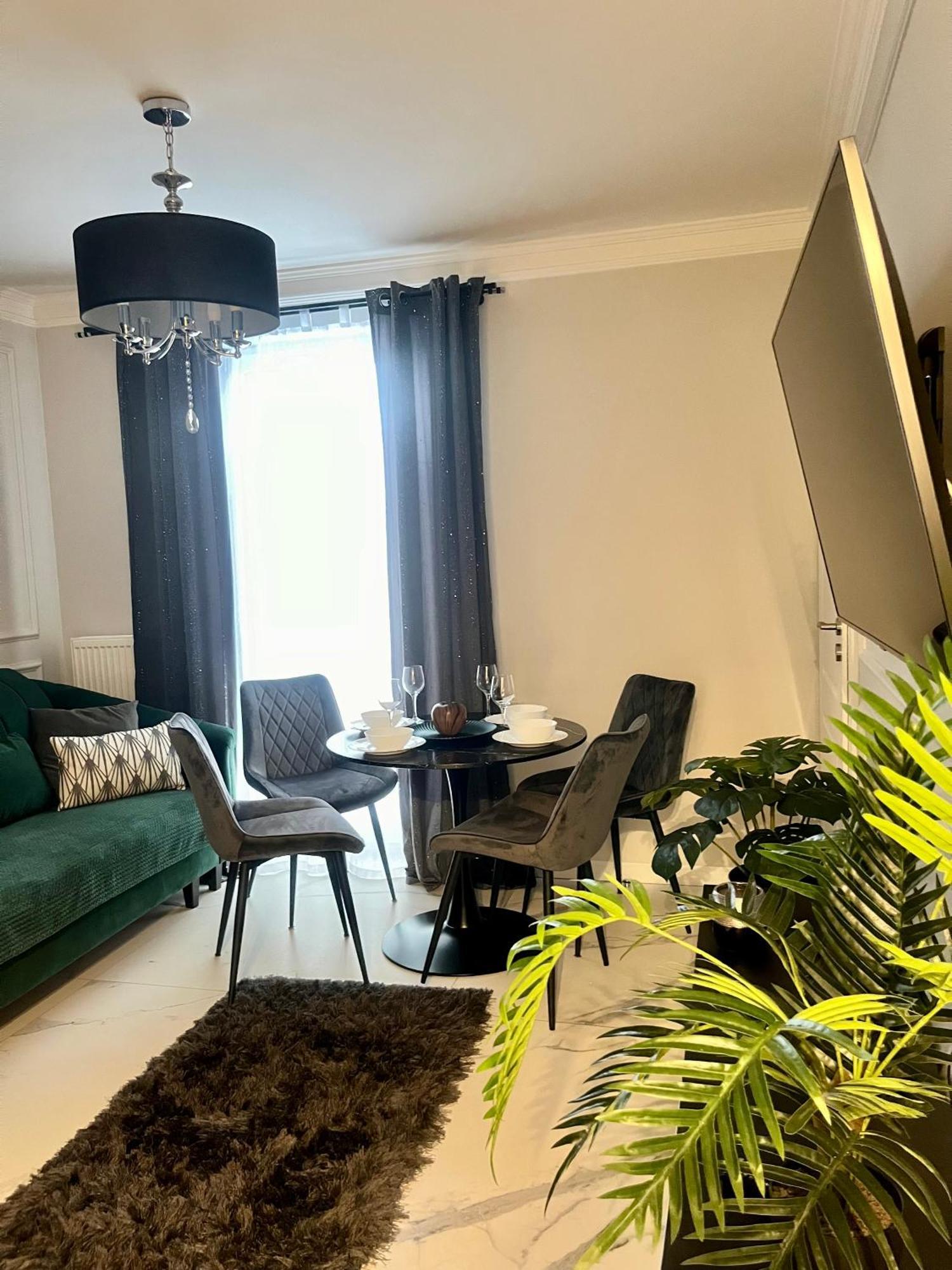 Apartamenty Kielce- Apartament Rubin Przy Zalew Kielecki, Faktura, Parking, Centrum Buitenkant foto